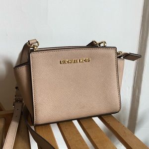 Michael Kors Selma Mini Crossbody Bag (Ballet)